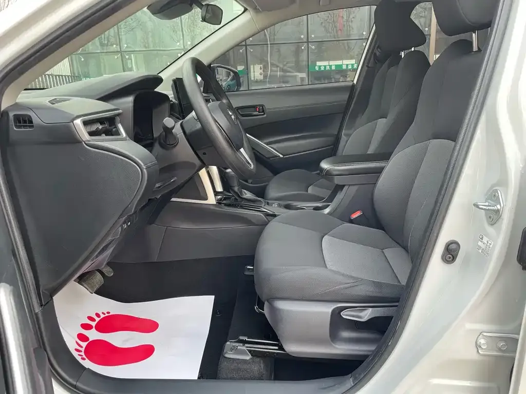 Toyota Frontlander 2023 из CN, фото 6