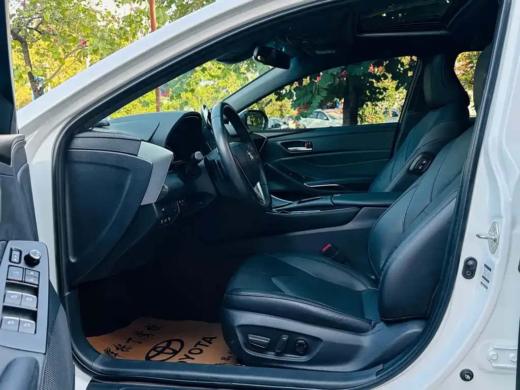 Toyota Avalon 2023 из CN, фото 7