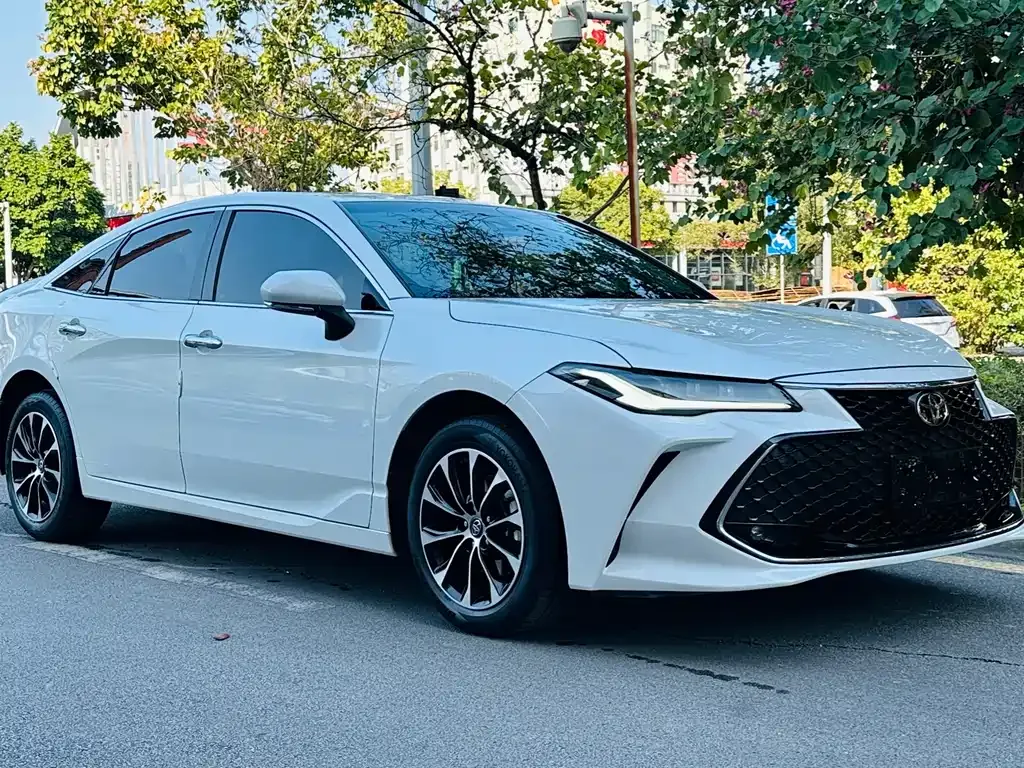 Toyota Avalon 2023 из CN, фото 8