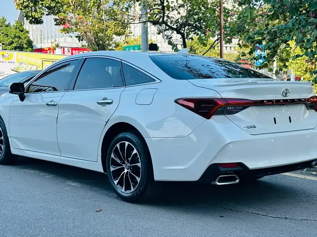 Toyota Avalon 2023 из CN, фото 6