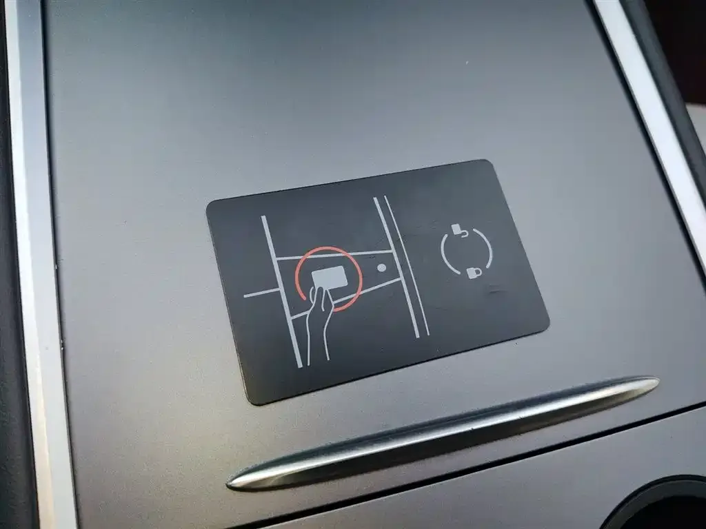 Tesla Model Y 2023 из CN, фото 2