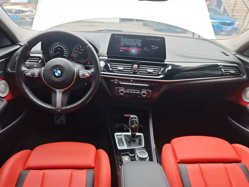 BMW 1 Series 2022 из CN, фото 5