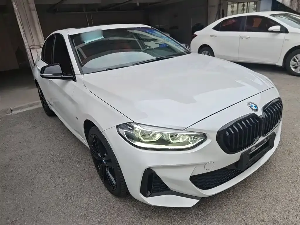 BMW 1 Series 2022 из CN, фото 9