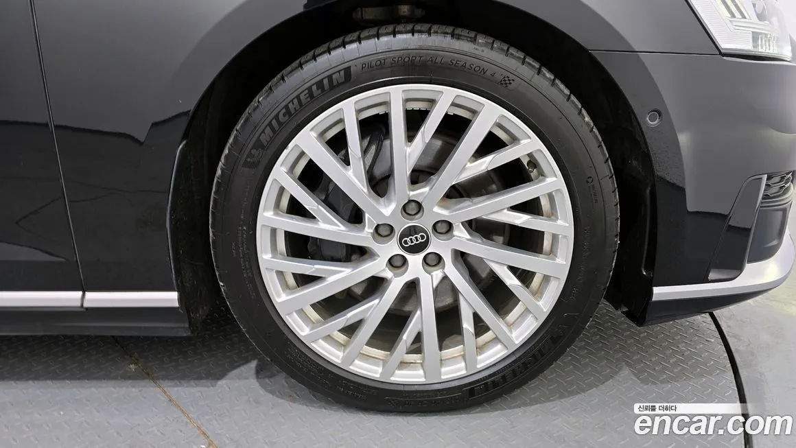 Audi A8 2021 из KR, фото 8