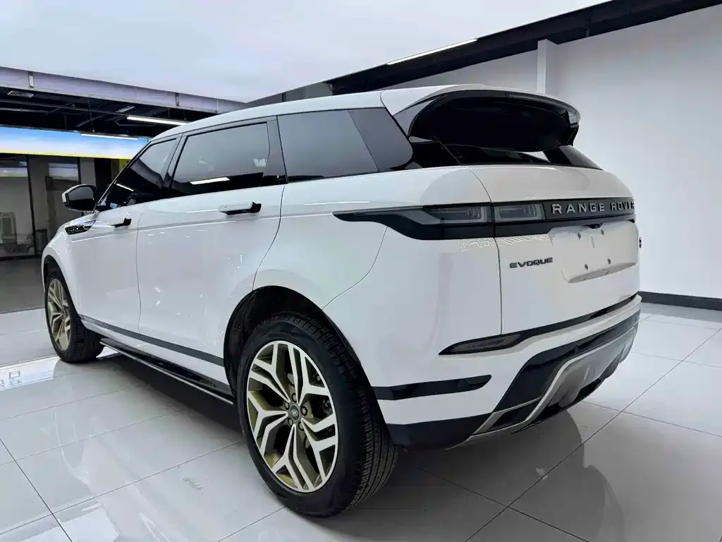 Land Rover Evoque — фото 10