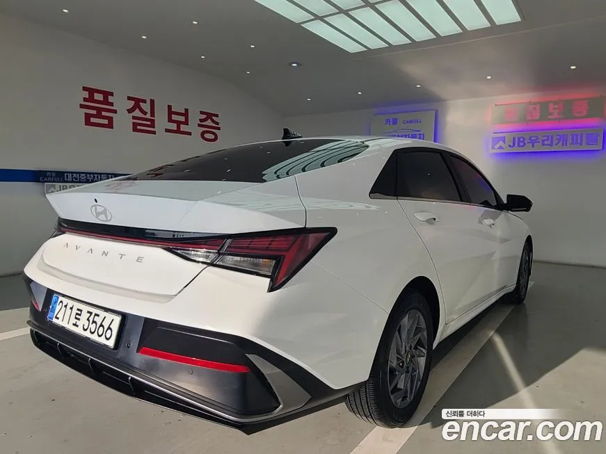 Hyundai AVANTE — фото 5
