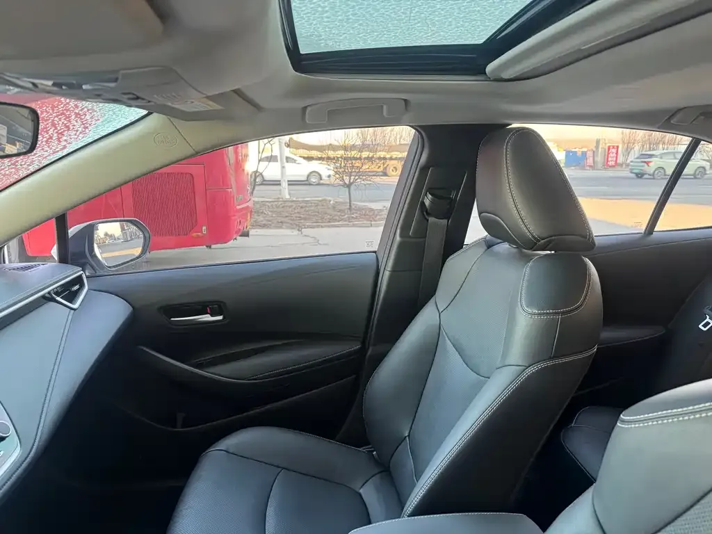 Toyota Corolla 2022 из CN, фото 7