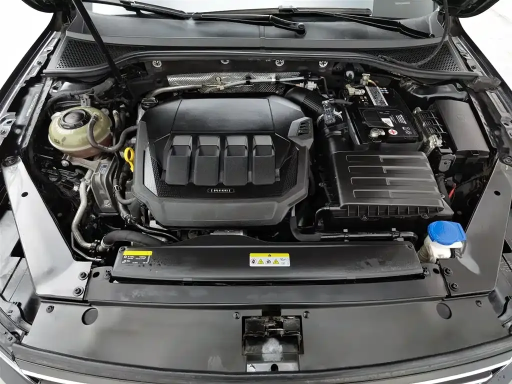 Volkswagen Magotan 2022 из CN, фото 6
