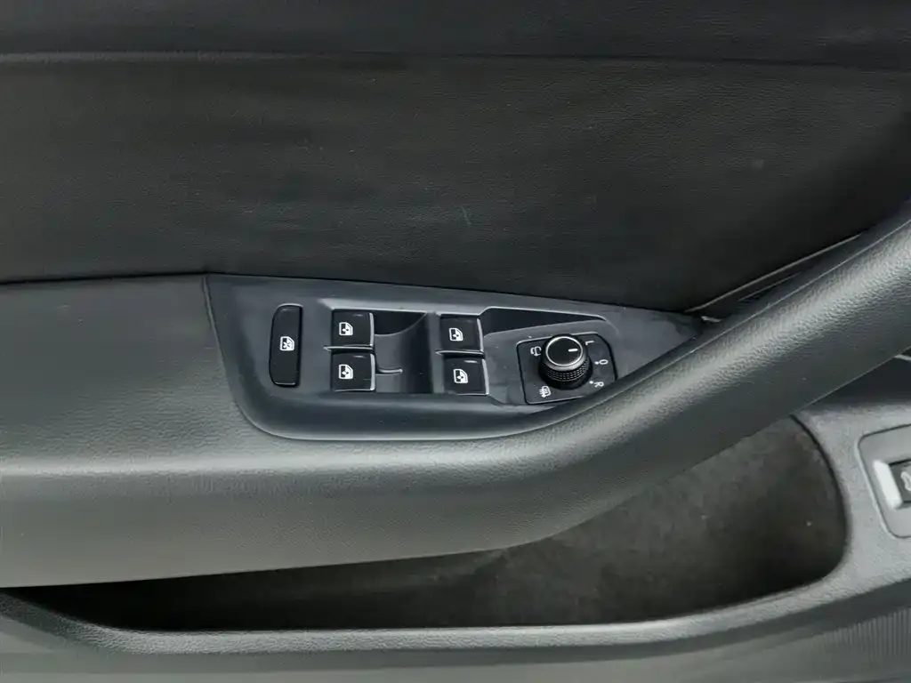 Volkswagen Magotan 2022 из CN, фото 9