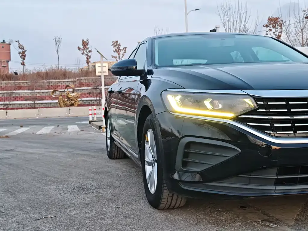 Volkswagen Passat 2022 из CN, фото 10