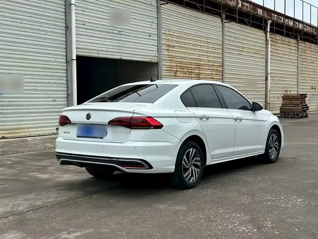 Volkswagen Bora 2023 из CN, фото 7