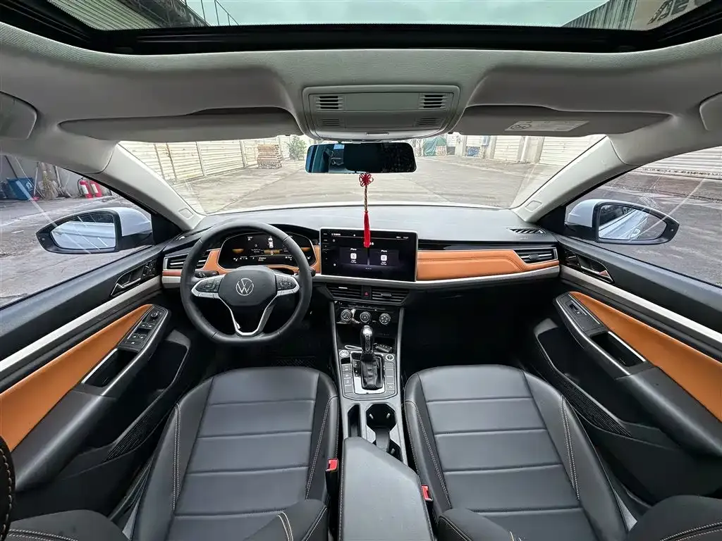 Volkswagen Bora 2023 из CN, фото 8