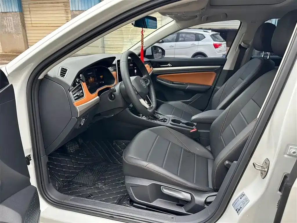 Volkswagen Bora 2023 из CN, фото 9