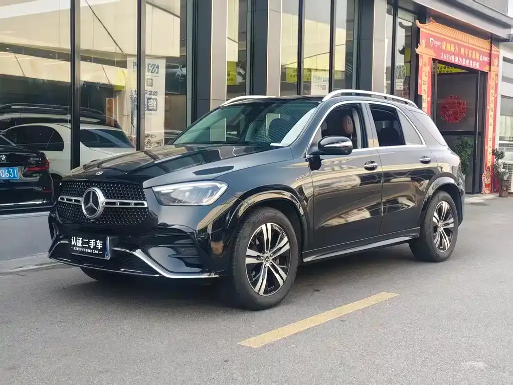 Mercedes-Benz GLE — фото 1