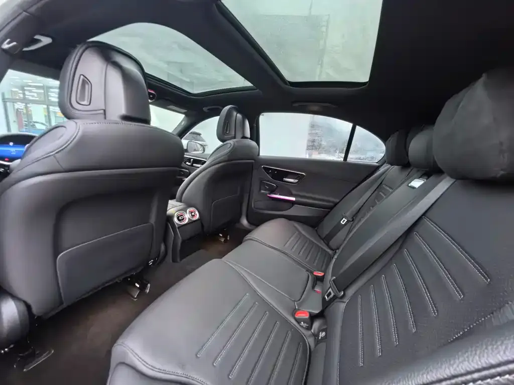 Mercedes-Benz C-Class 2024 из CN, фото 10