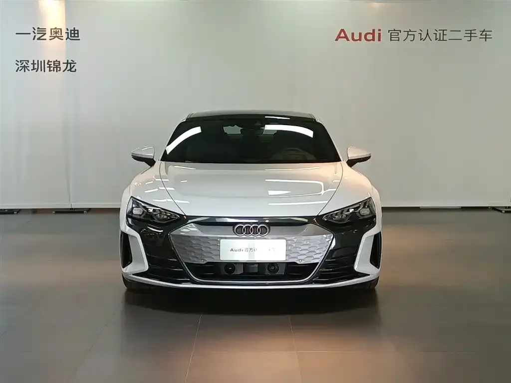 Audi e-tron GT — фото 7