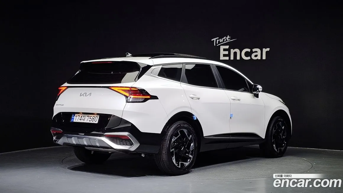 Kia Sportage — фото 9