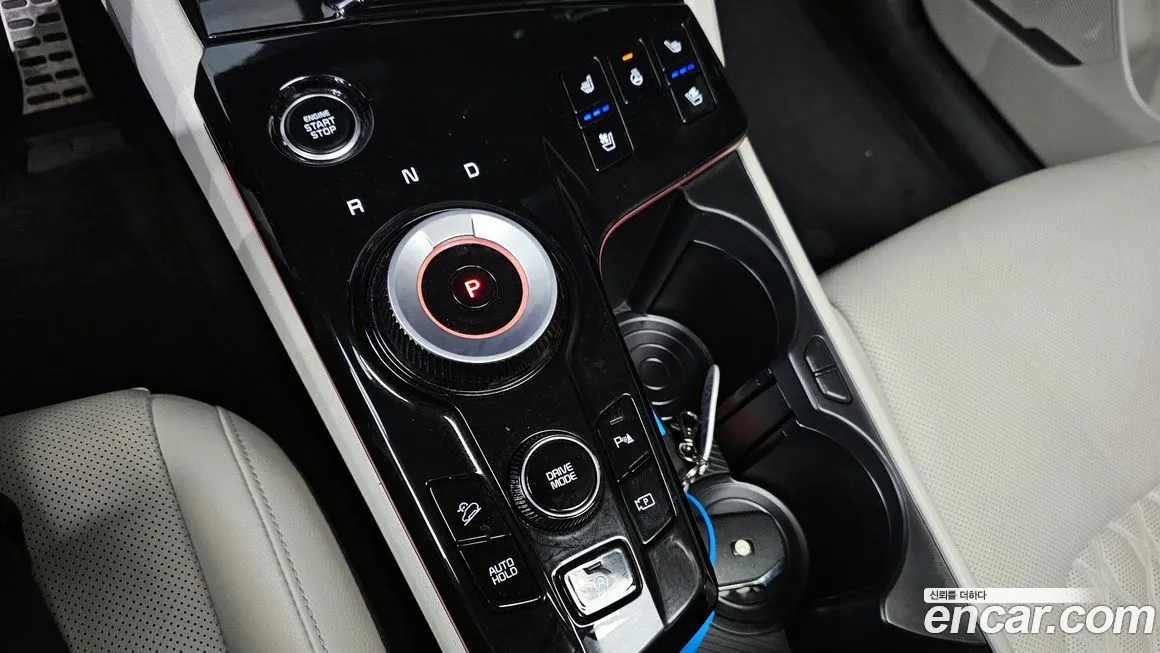 Kia Sportage — фото 8