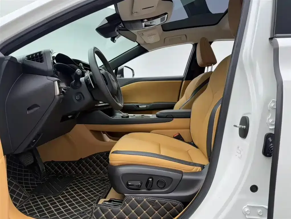 Lexus RZ 2023 из CN, фото 10
