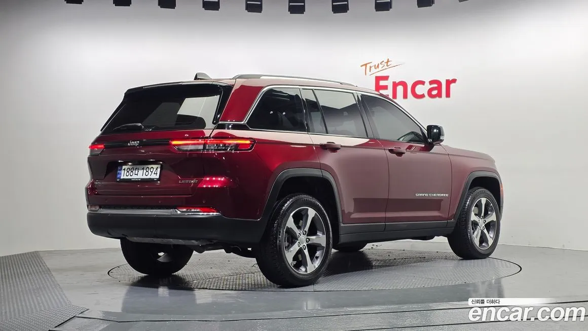 Jeep Cherokee 2023 из KR, фото 4