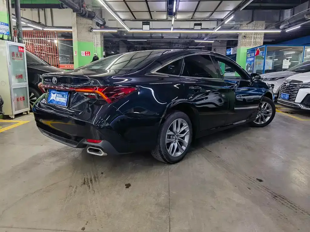 Toyota Avalon 2022 из CN, фото 4
