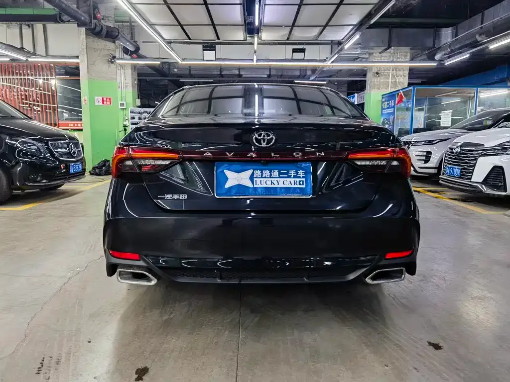 Toyota Avalon 2022 из CN, фото 5