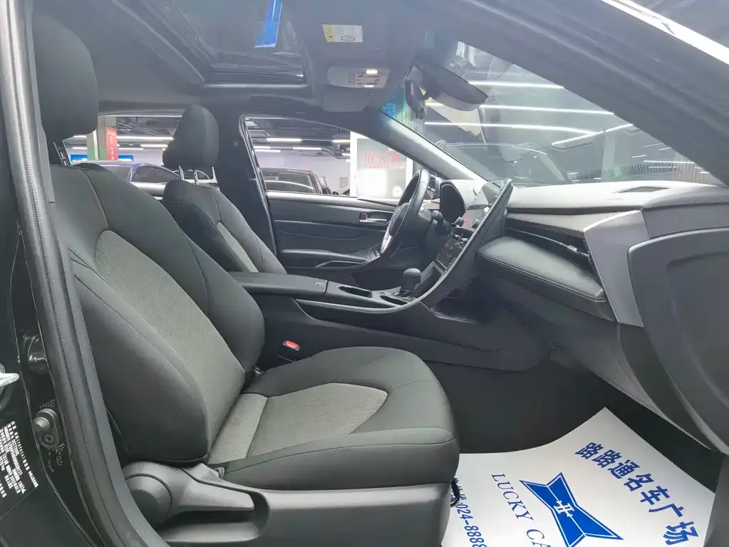 Toyota Avalon 2022 из CN, фото 8