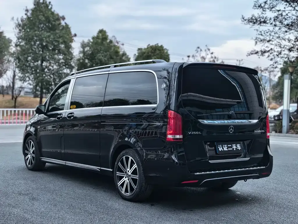 Mercedes-Benz V-Class — фото 4
