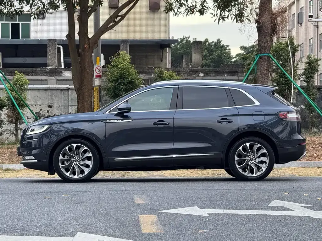 Lincoln Nautilus 2021 из CN, фото 10