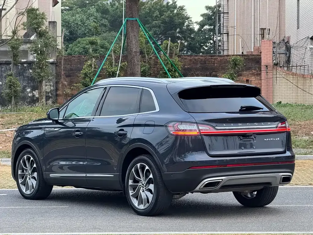 Lincoln Nautilus 2021 из CN, фото 6