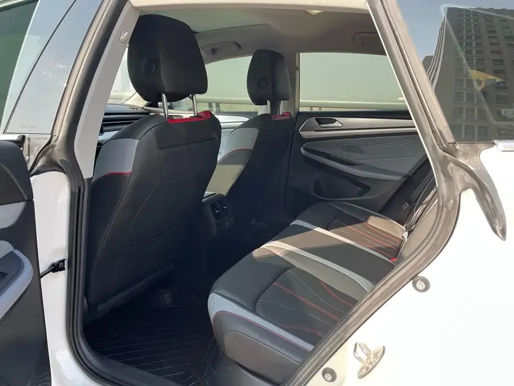 Volkswagen Lamando 2023 из CN, фото 5