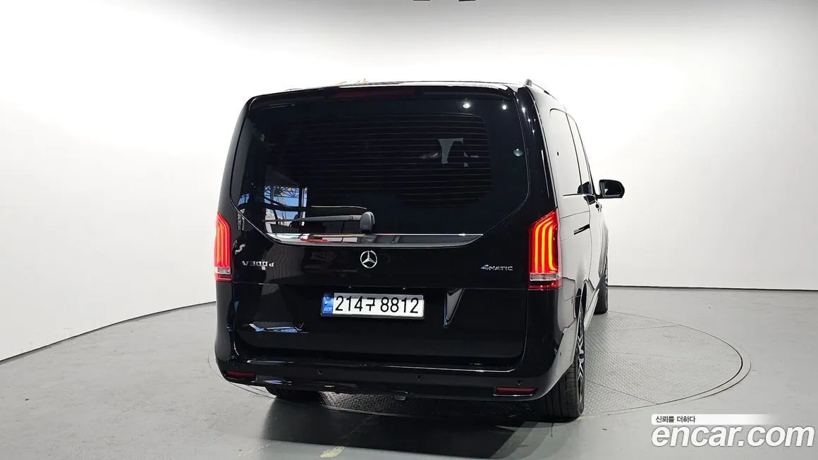 Mercedes-Benz V-Class 2024 из KR, фото 8