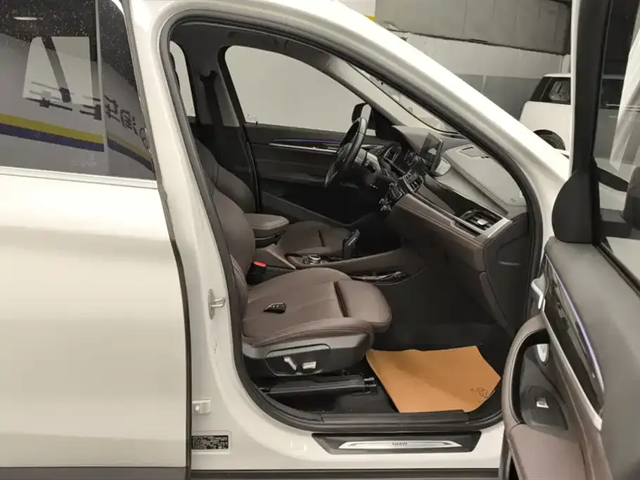 BMW X1 2021 из CN, фото 6