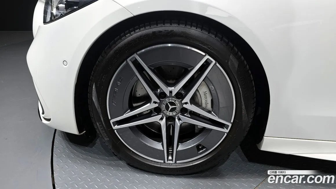 Mercedes-Benz C-Class 2024 из KR, фото 4