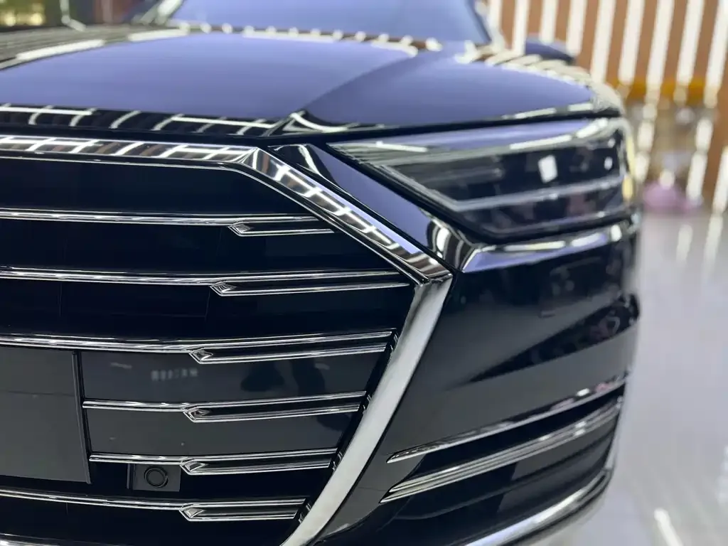 Audi A8 2022 из CN, фото 8