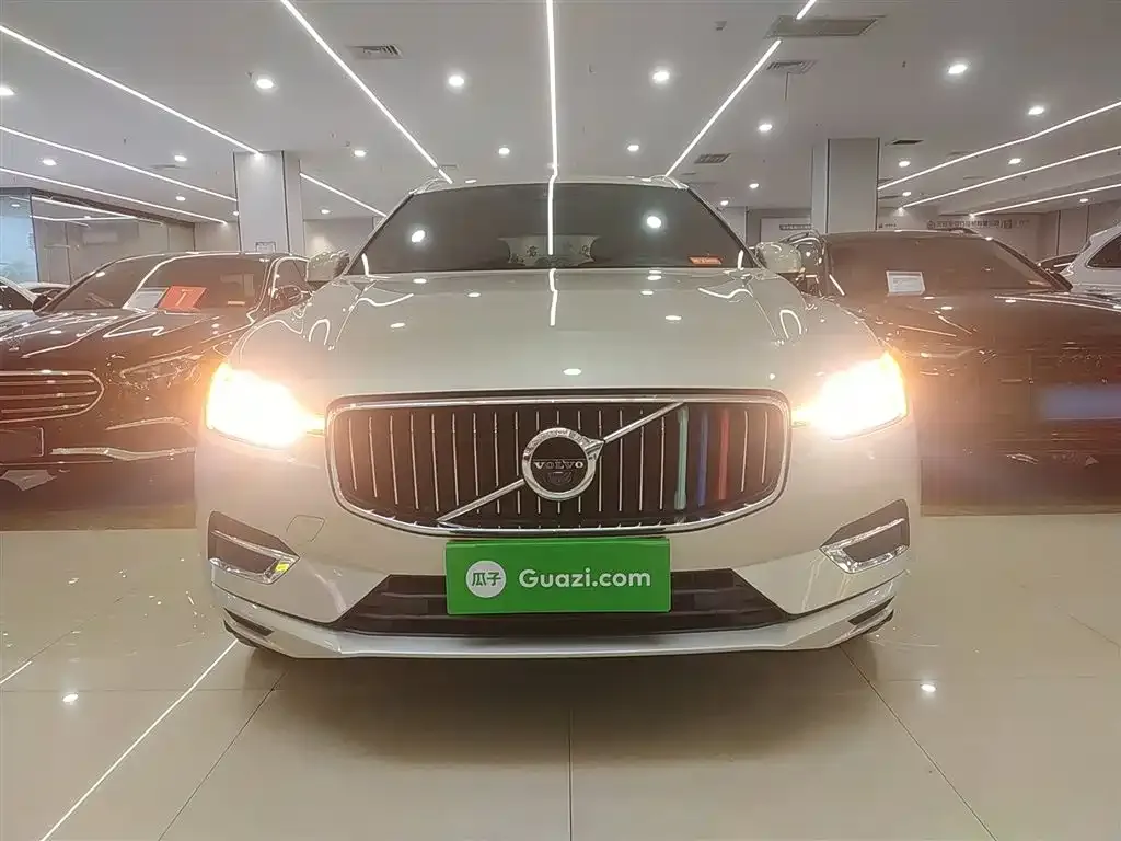 Volvo XC60 2021 из CN, фото 7