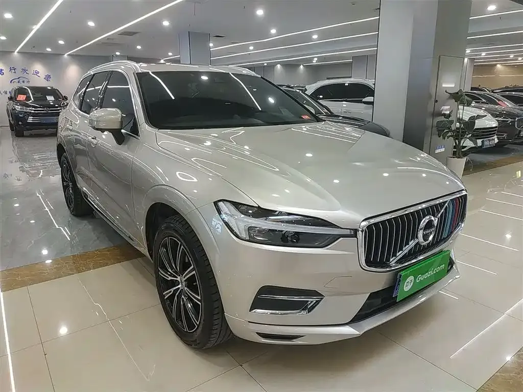 Volvo XC60 2021 из CN, фото 4