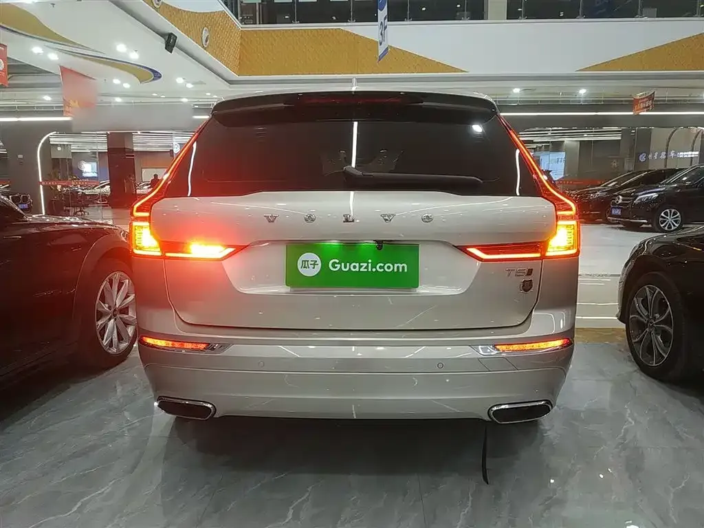 Volvo XC60 2021 из CN, фото 9