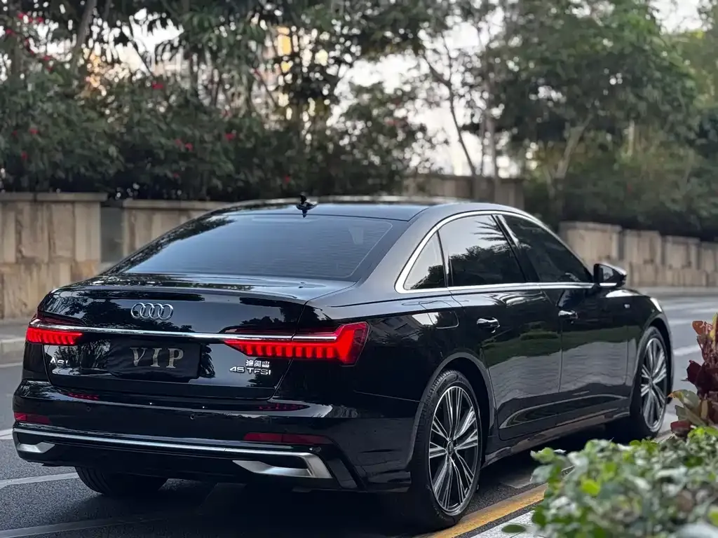 Audi A6L 2024 из CN, фото 10
