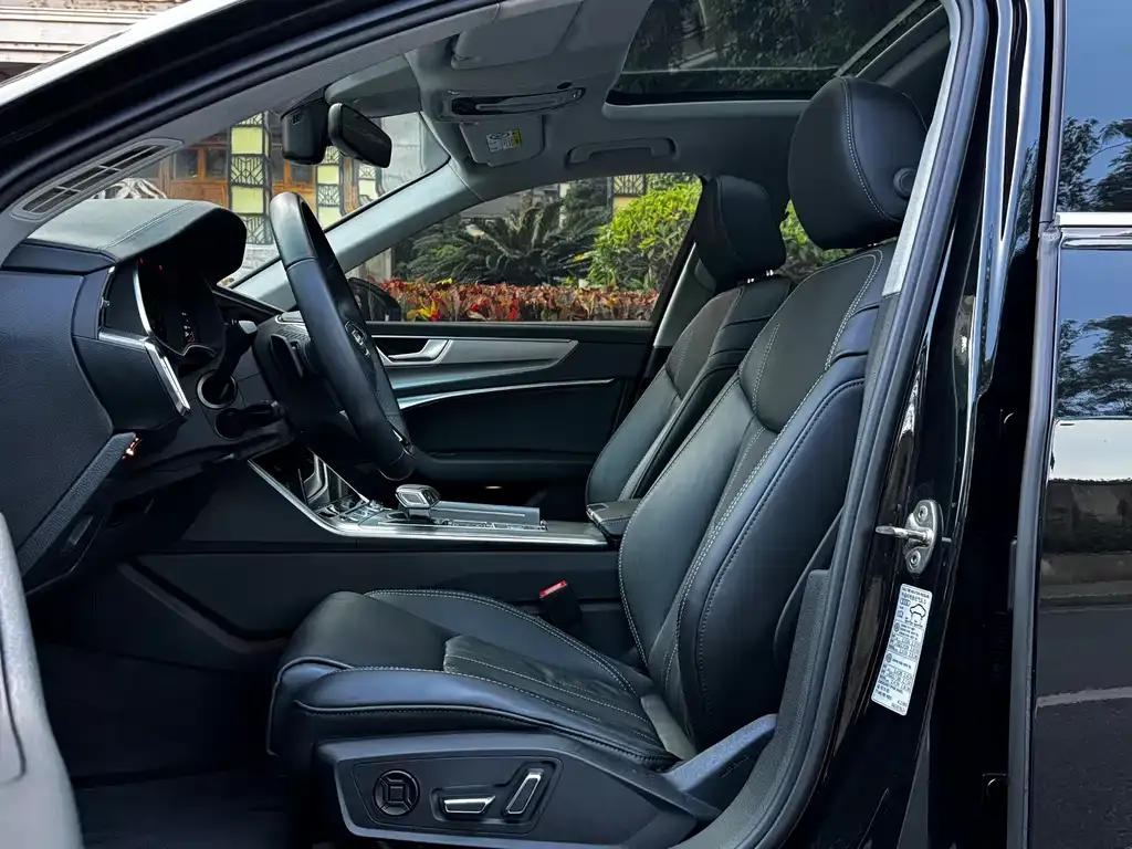 Audi A6L 2024 из CN, фото 8