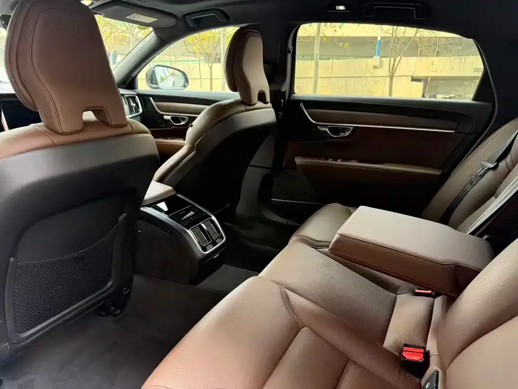 Volvo S90 2025 из CN, фото 6