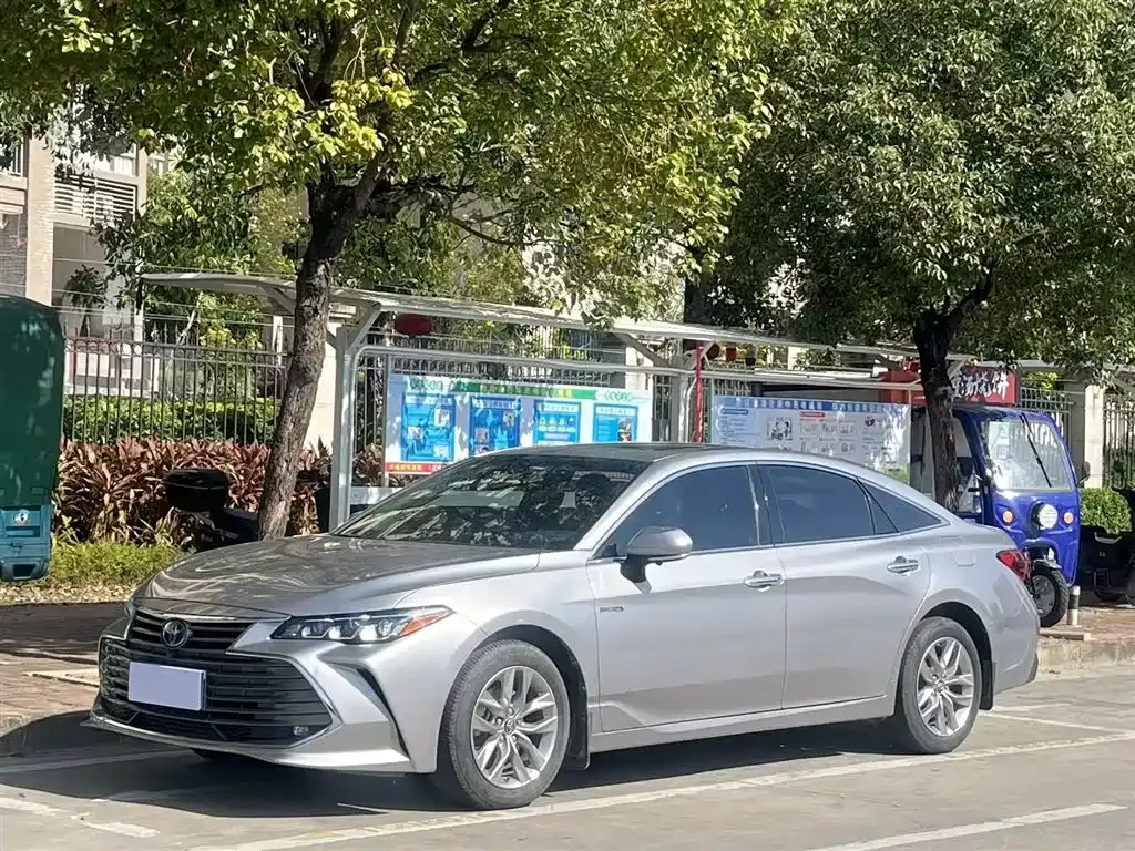 Toyota Avalon 2021 из CN, фото 1