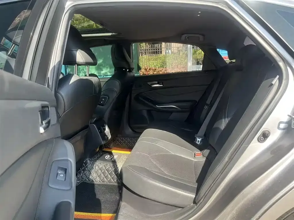 Toyota Avalon 2021 из CN, фото 2