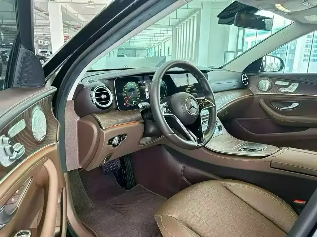 Mercedes-Benz E-Class 2023 из CN, фото 8