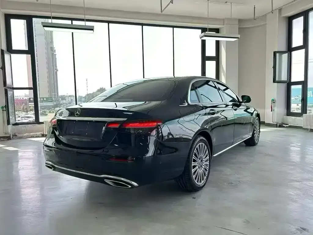Mercedes-Benz E-Class 2023 из CN, фото 7
