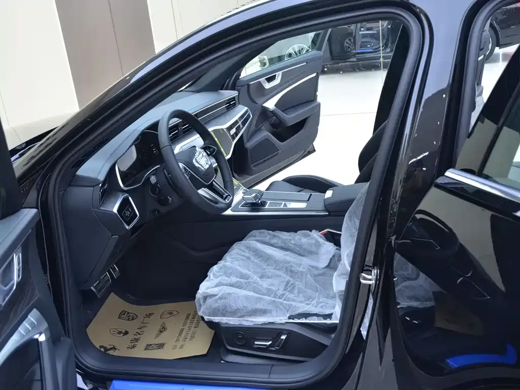 Audi A6L 2025 из CN, фото 9