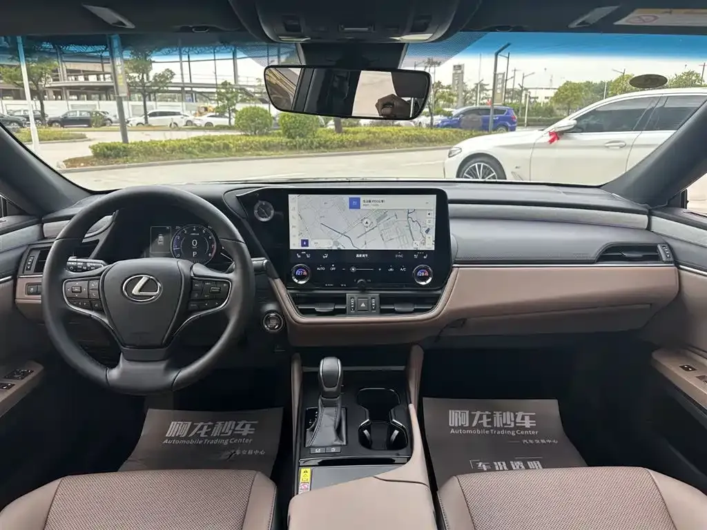 Lexus ES 2025 из CN, фото 4