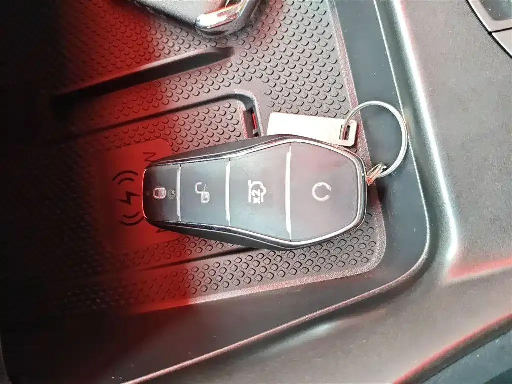 BYD Seal 05 DM-i 2024 из CN, фото 9