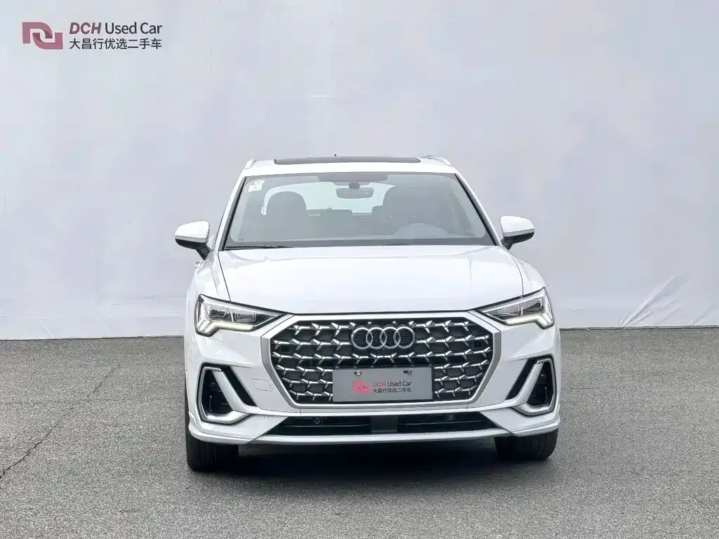 Audi Q3 2024 из CN, фото 2