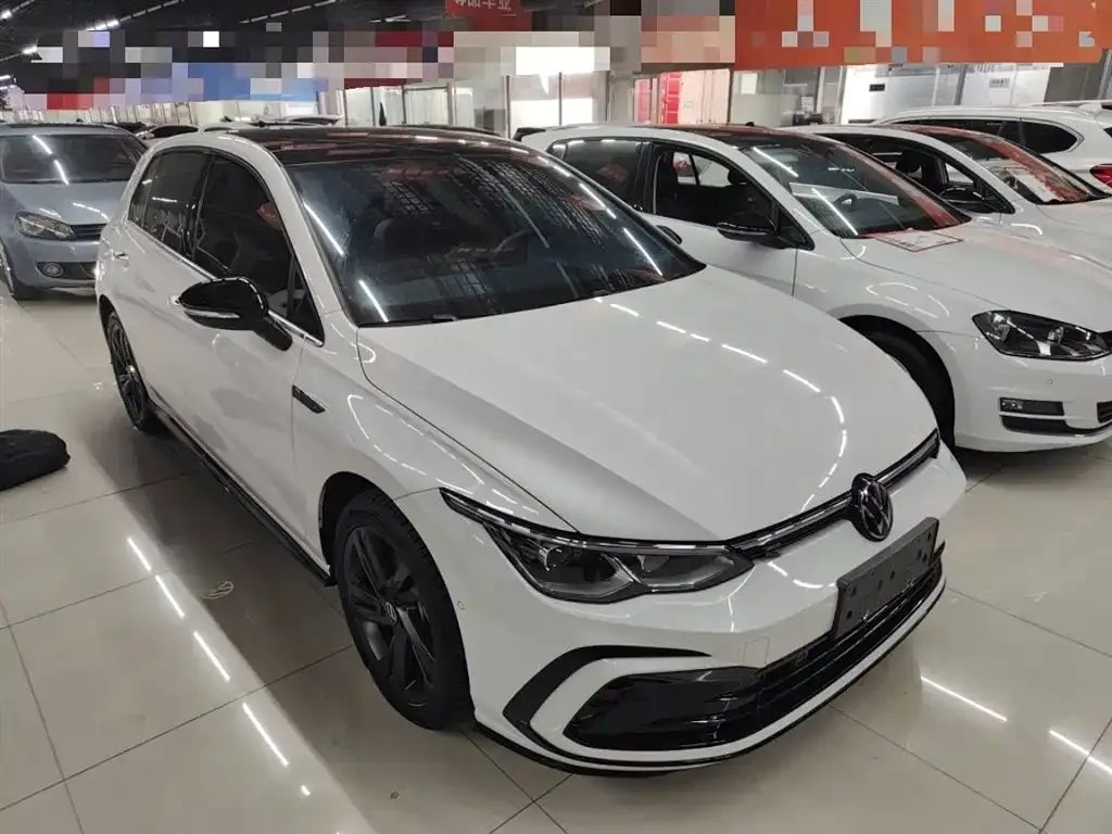 Volkswagen Golf 2024 из CN, фото 4